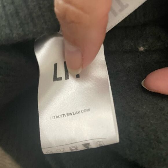 Women's LIT Activewear Wool Blend Cropped Turtleneck Sweater Green M - Picture 5 of 9